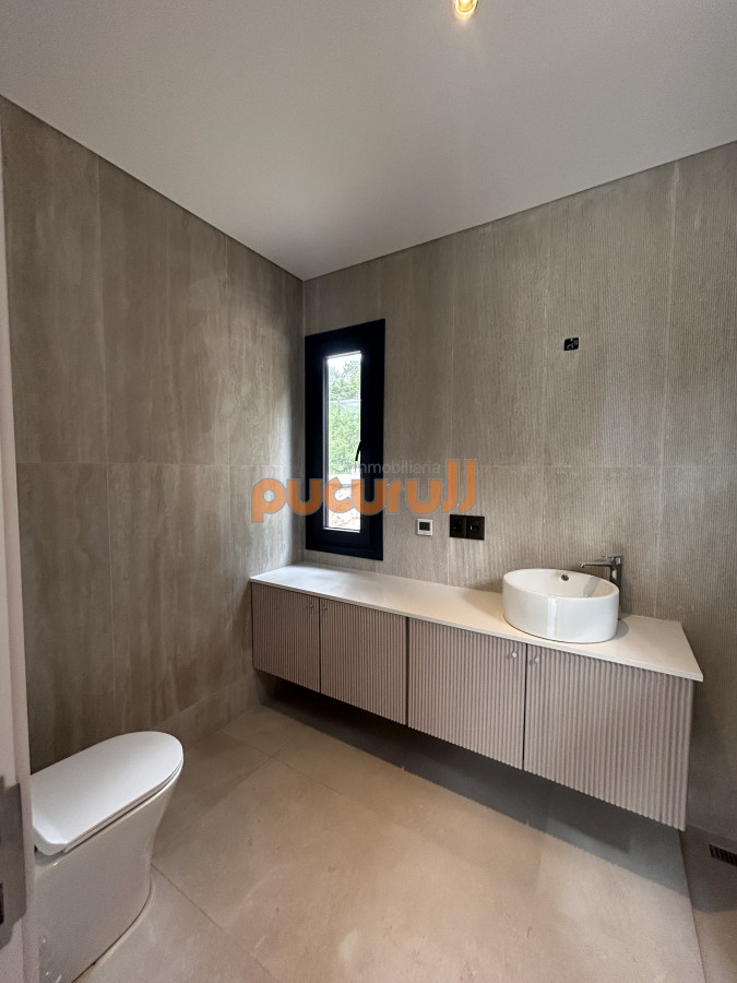 Casa ID.2756 - Venta casa en Club del lago Punta Ballena 