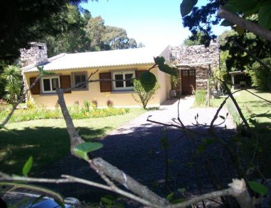 Hermosa casa quinta compuesta de 3 construcciones, Casa de Huéspedes