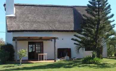 Casa en Tio Tom, muy linda, con 3 Dormitorio