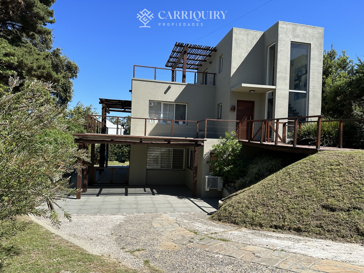 Casa ID.7487/Alquiler-casa-3-dormitorios-mas-servicio-en-Manantiales- - Venta casa con vista al mar. Punta Ballena 