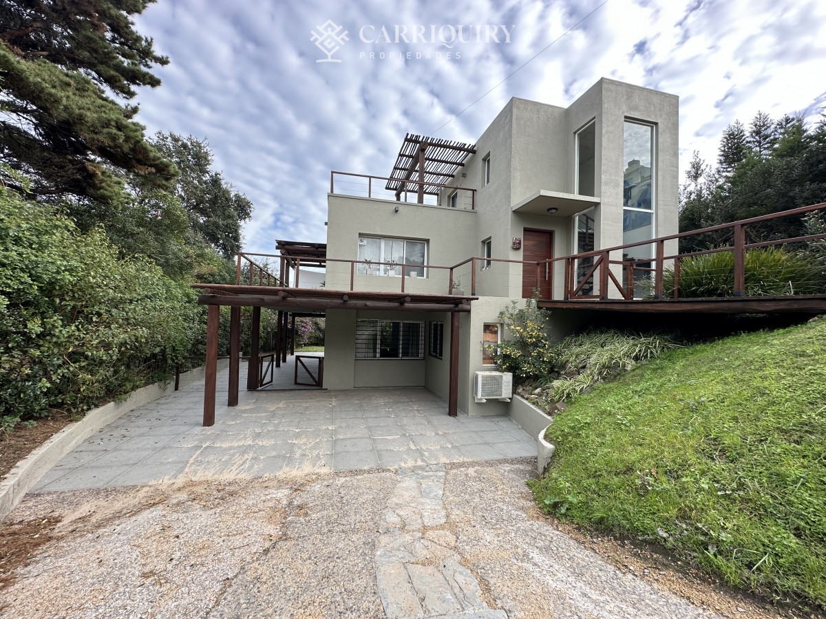 Casa ID.7487/Alquiler-casa-3-dormitorios-mas-servicio-en-Manantiales- - Venta casa con vista al mar. Punta Ballena 
