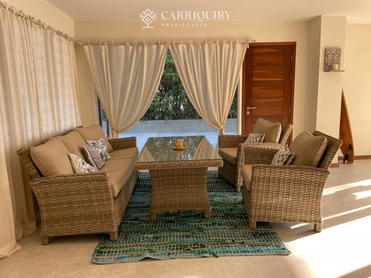 Casa ID.7487/Alquiler-casa-3-dormitorios-mas-servicio-en-Manantiales- - Venta casa con vista al mar. Punta Ballena 