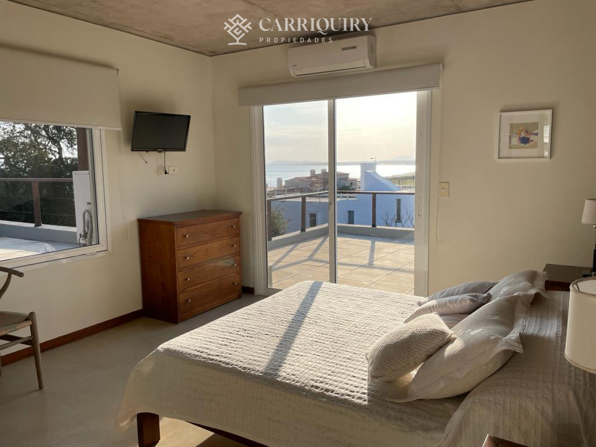 Casa ID.7487/Alquiler-casa-3-dormitorios-mas-servicio-en-Manantiales- - Venta casa con vista al mar. Punta Ballena 
