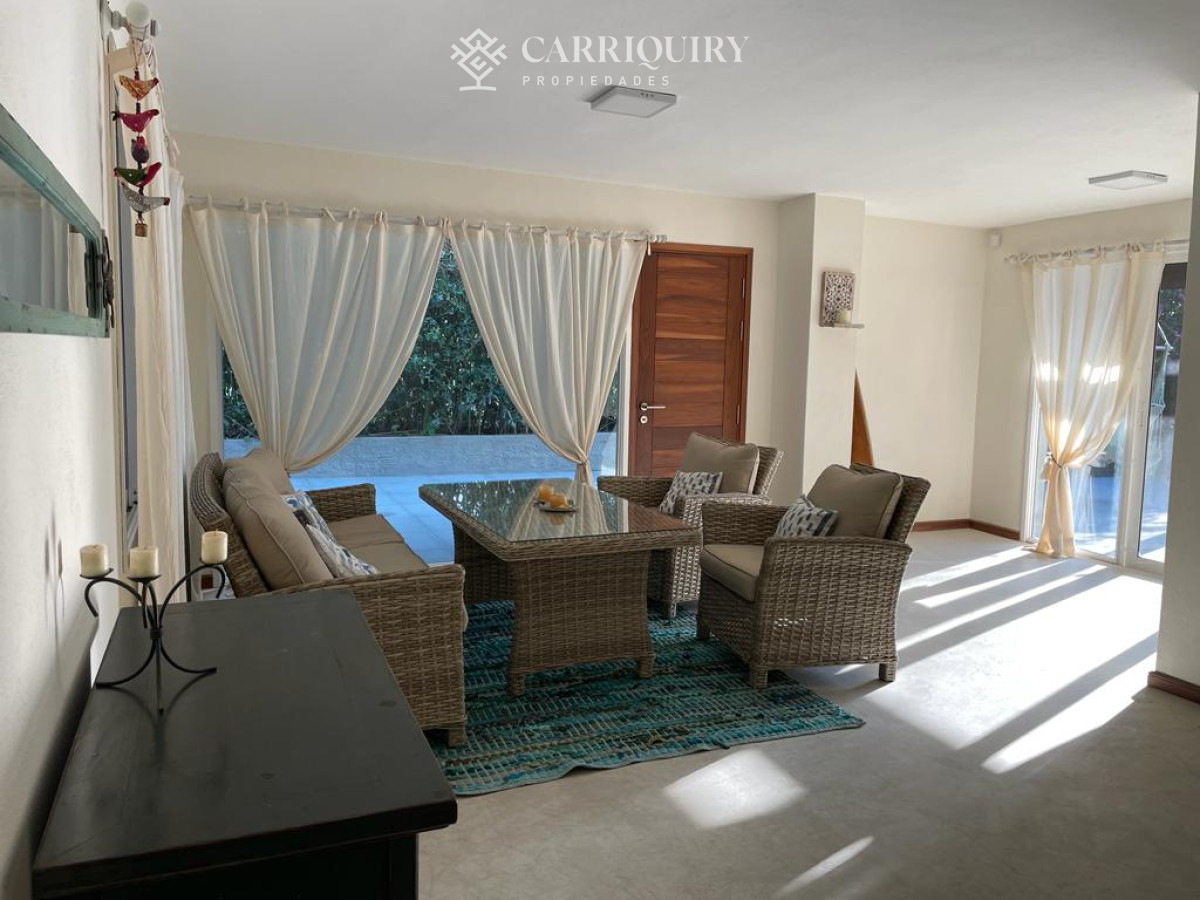 Casa ID.7487/Alquiler-casa-3-dormitorios-mas-servicio-en-Manantiales- - Venta casa con vista al mar. Punta Ballena 