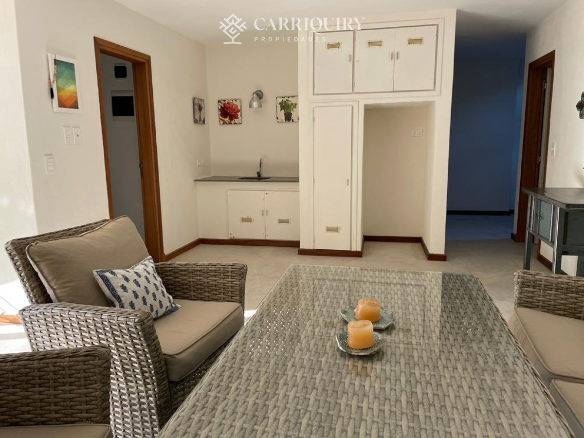 Casa ID.7487/Alquiler-casa-3-dormitorios-mas-servicio-en-Manantiales- - Venta casa con vista al mar. Punta Ballena 