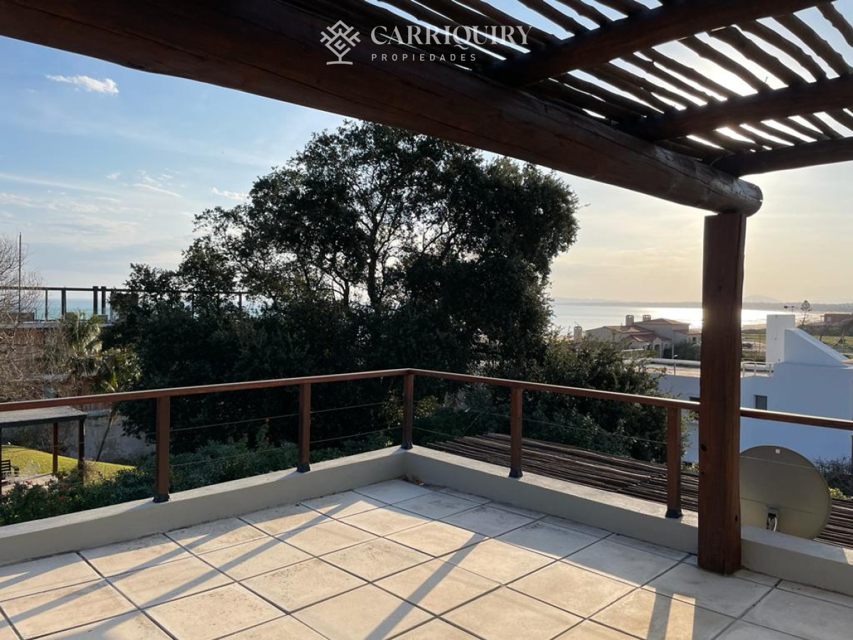 Casa ID.7487/Alquiler-casa-3-dormitorios-mas-servicio-en-Manantiales- - Venta casa con vista al mar. Punta Ballena 