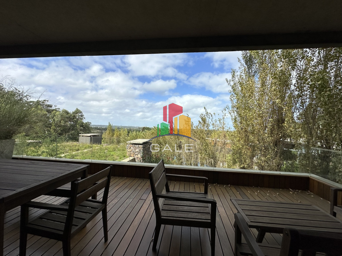 Apartamento ID.2331 - Venta de excelente apartamento en Punta Ballena 