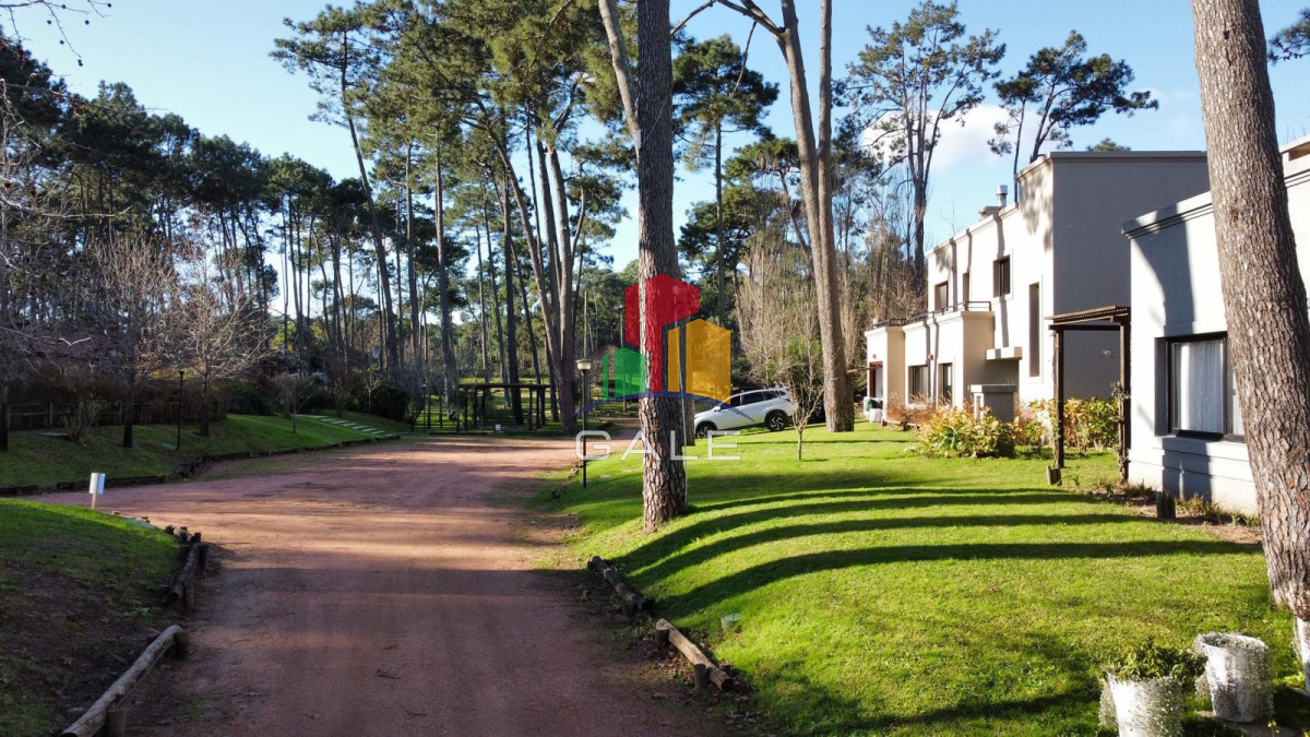 Terreno ID.4415 - Venta de lotes en barrio privado Punta del Este zona Pinares 