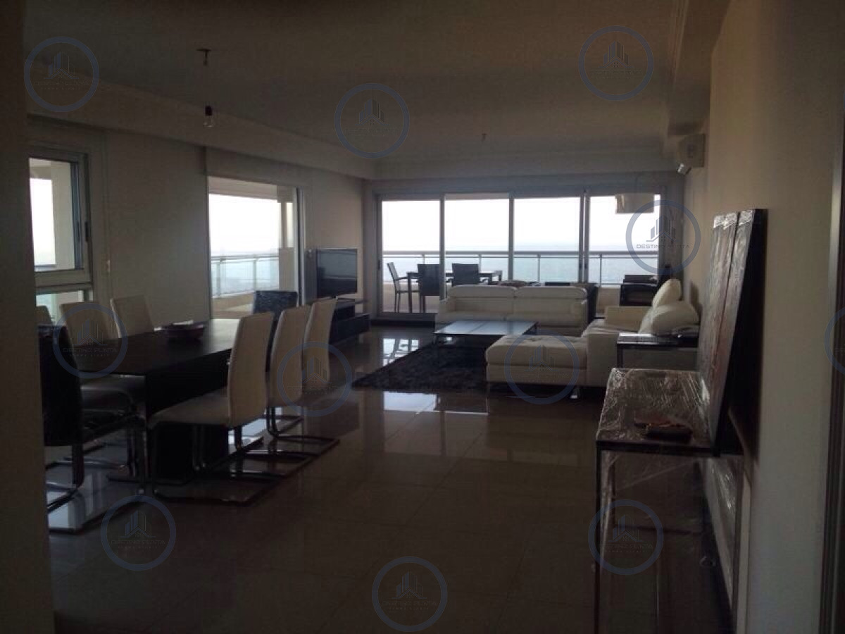 Apartamento ID.827 - Apartamento en Brava, 3 Dormitorios y Vista al Mar 