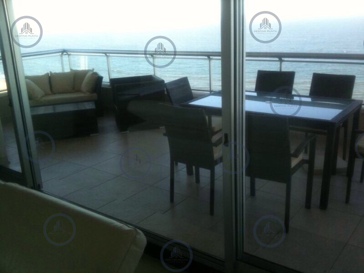 Apartamento ID.827 - Apartamento en Brava, 3 Dormitorios y Vista al Mar 