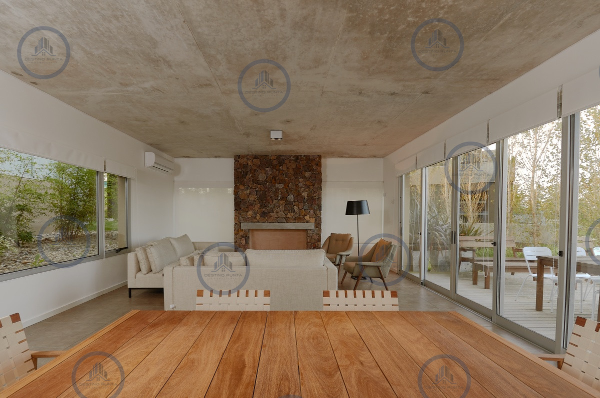 Apto de 3 dormitorios, Edificio Q, Punta Ballena — fotografía 2