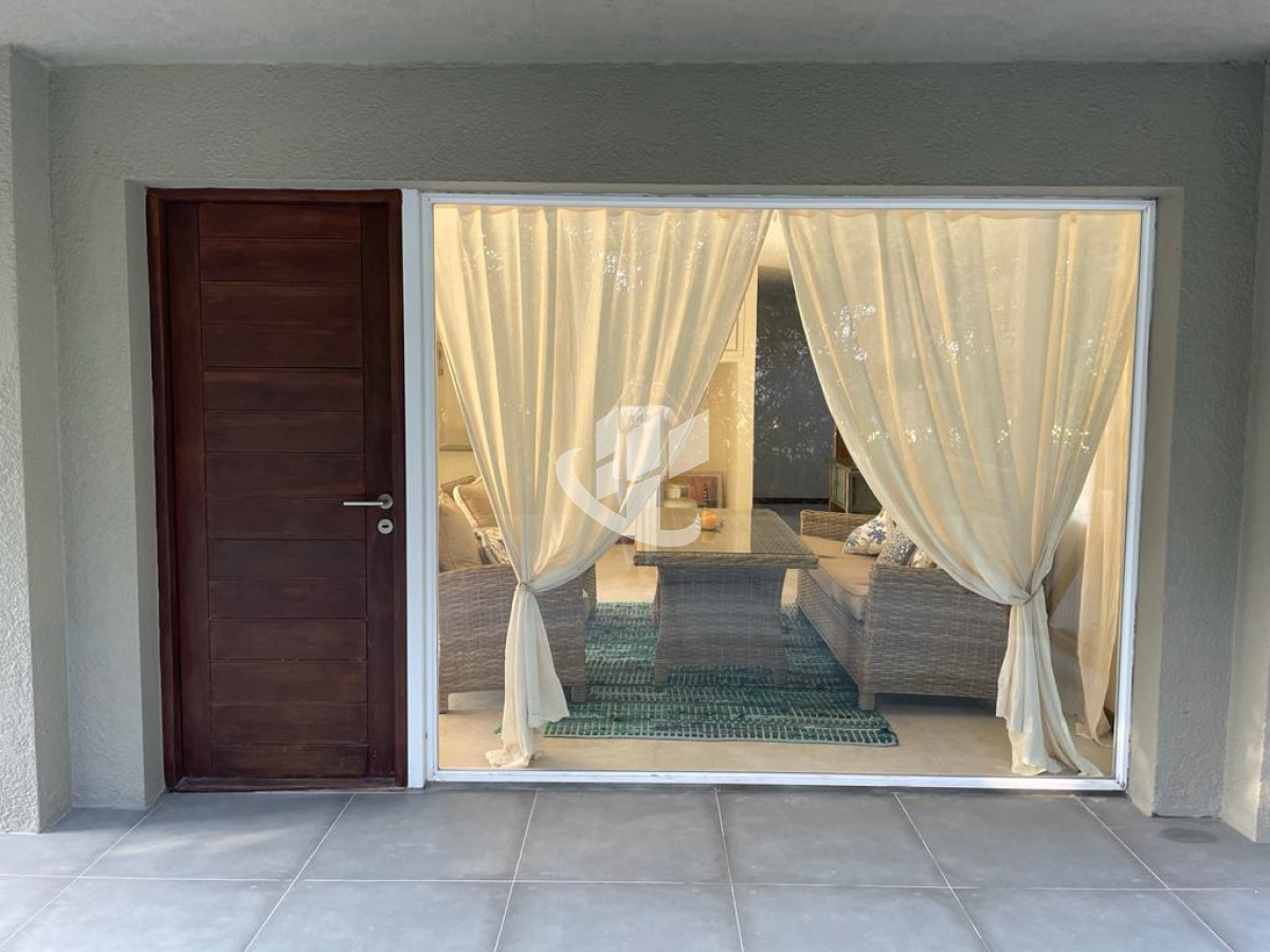 Casa ID.694 - Venta, casa, 3 dormitorios, con vista al mar, Punta Ballena 