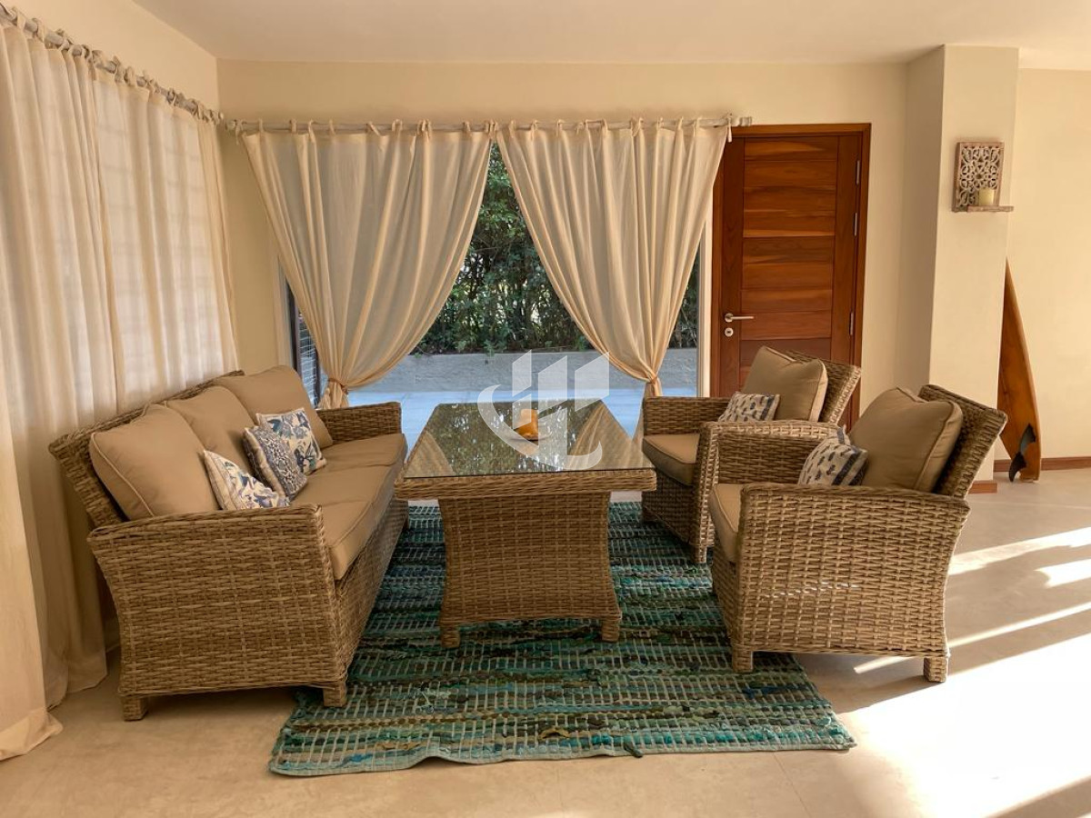 Casa ID.694 - Venta, casa, 3 dormitorios, con vista al mar, Punta Ballena 