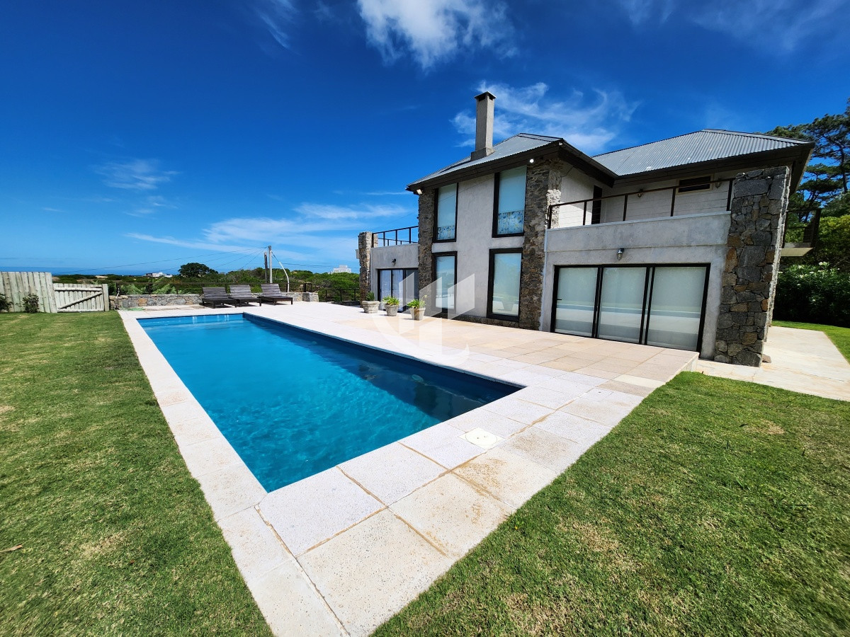 Casa ID.581 - Casa, Venta, 3 dormitorios, Chihuahua, Punta del Este