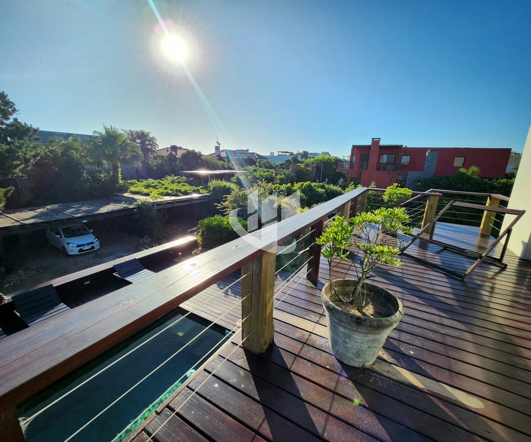 Casa ID.582 - Venta, Casa, 3 dormitorios, Tio Tom, Punta del Este