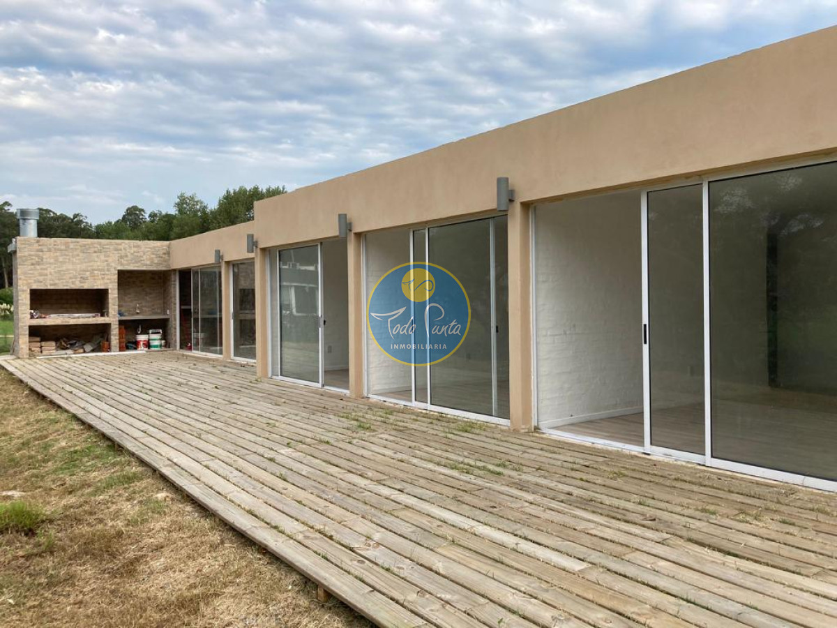 Miniatura de Casa de 3 dormitorios en Punta Ballena, Punta del Este | Todo Punta