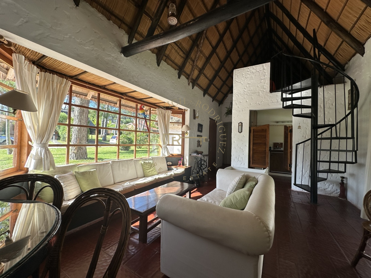 Casa ID.2507 - Venta casa en Pinares, Maldonado 