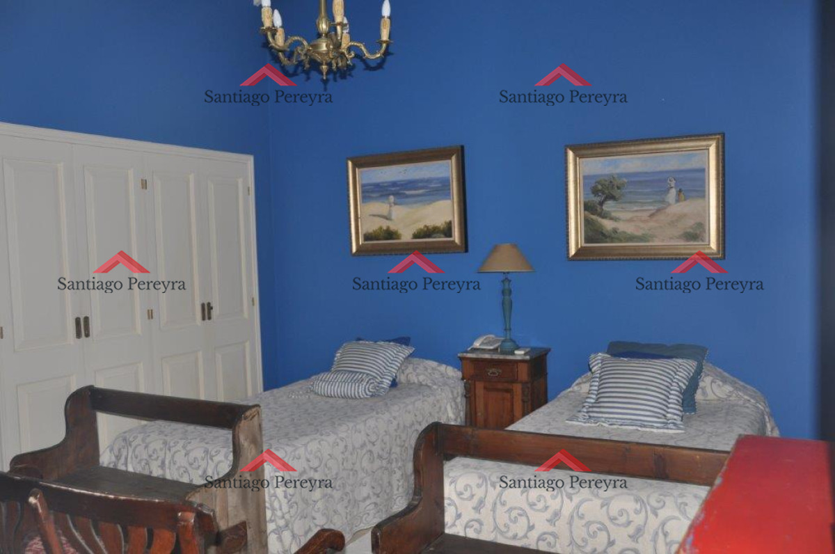 Casa ID.8522 - Hermosa mansión en primera línea