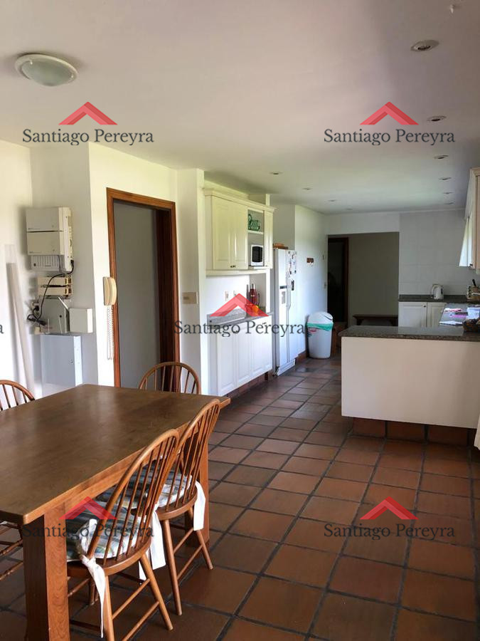 Casa ID.8521 - En Solanas hermosa casa primera linea al mar