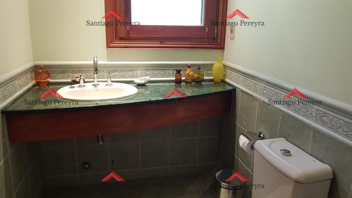 Casa ID.7500 - MUY BUENA CASA EN SOLANAS A 2 CUADRAS DE LA PLAYA