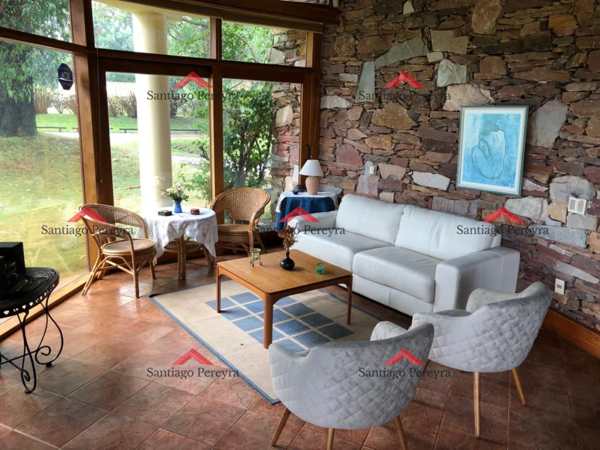 Casa ID.7500 - MUY BUENA CASA EN SOLANAS A 2 CUADRAS DE LA PLAYA