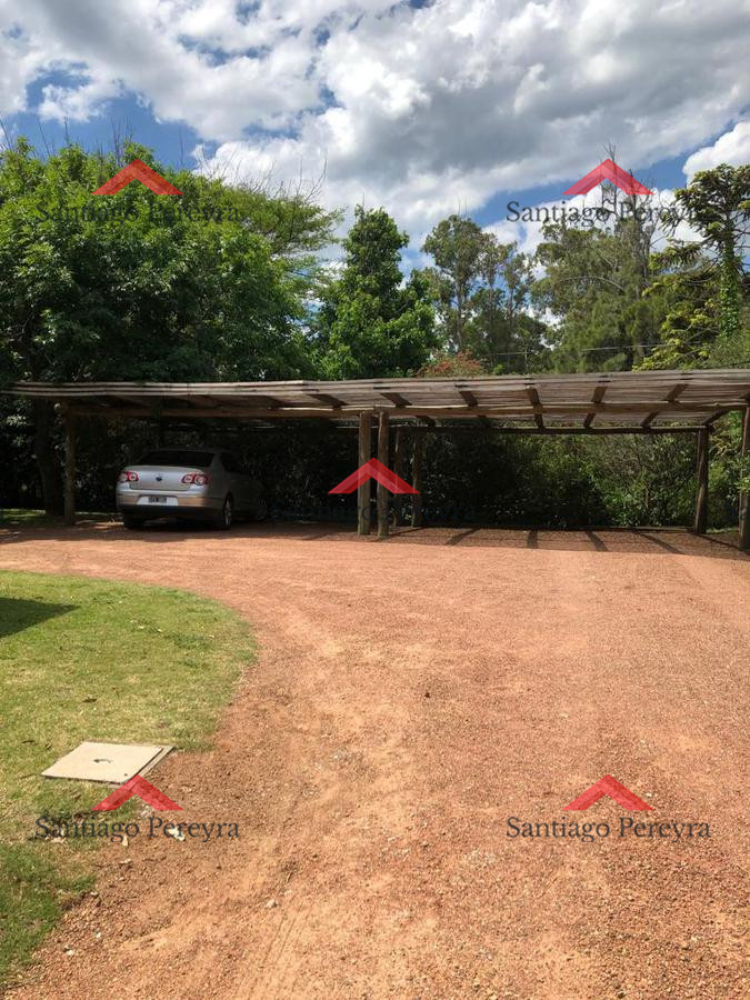 Casa ID.8521 - En Solanas hermosa casa primera linea al mar