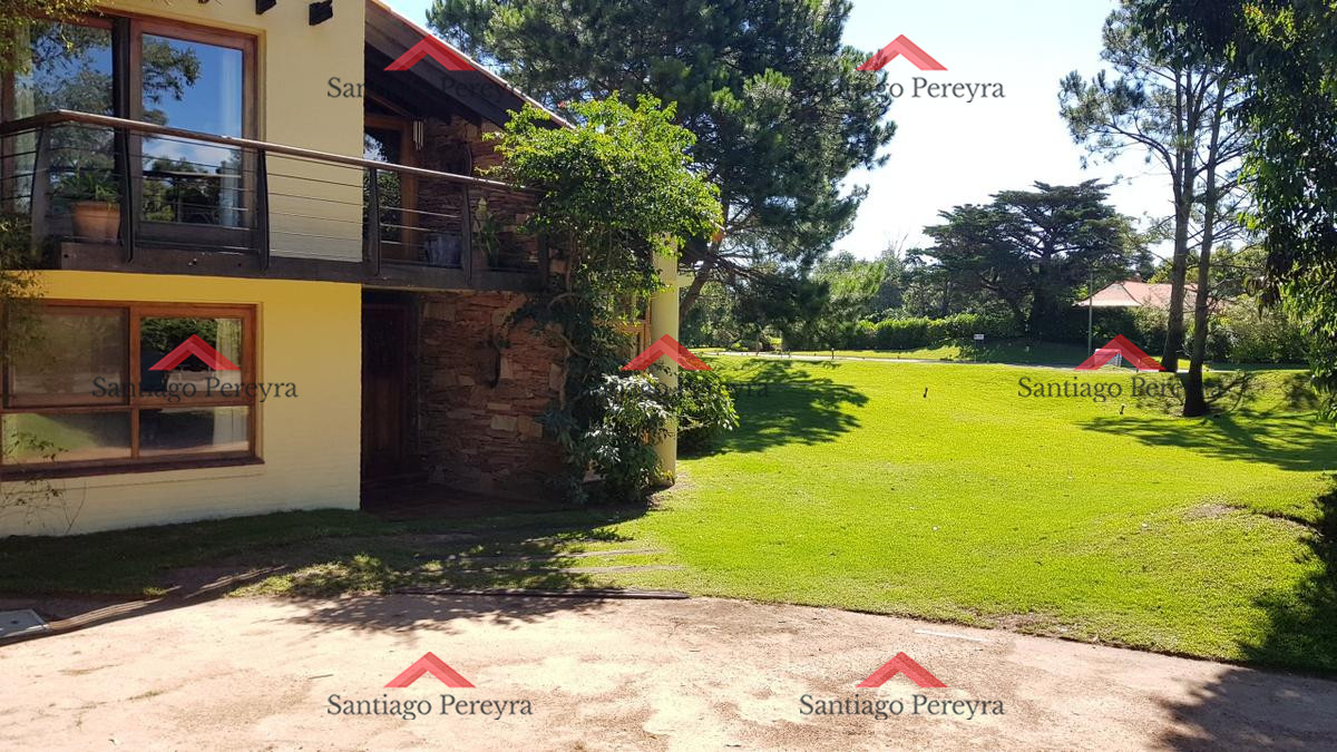 Casa ID.7500 - MUY BUENA CASA EN SOLANAS A 2 CUADRAS DE LA PLAYA