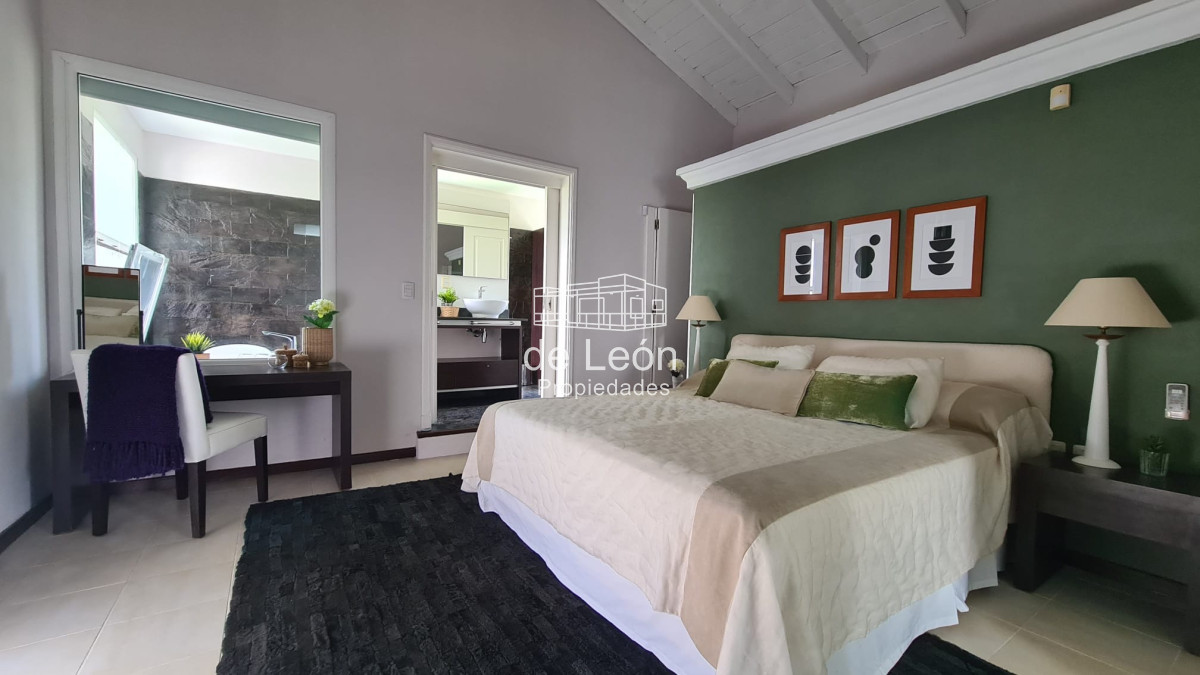 Casa ID.15137 - Chacra de 4 dormitorios