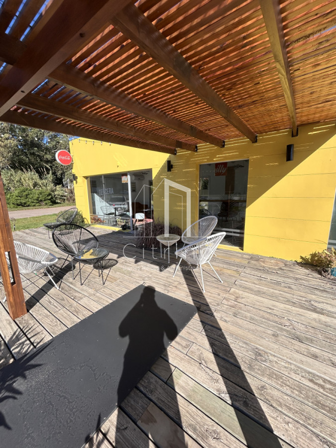 Local Comercial ID.2756 - Local en Punta Ballena, 