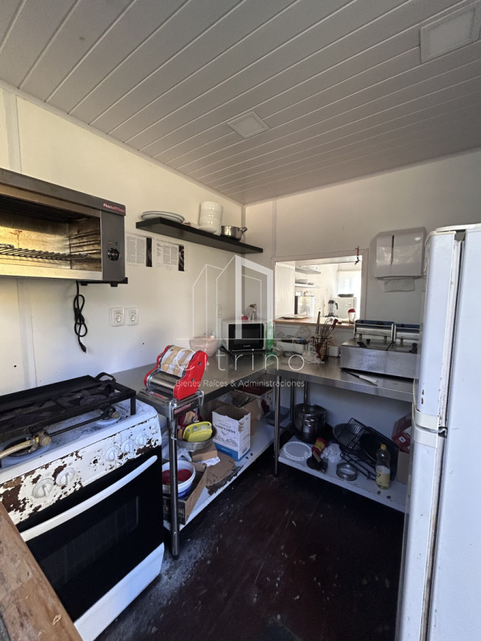 Local Comercial ID.2756 - Local en Punta Ballena, 