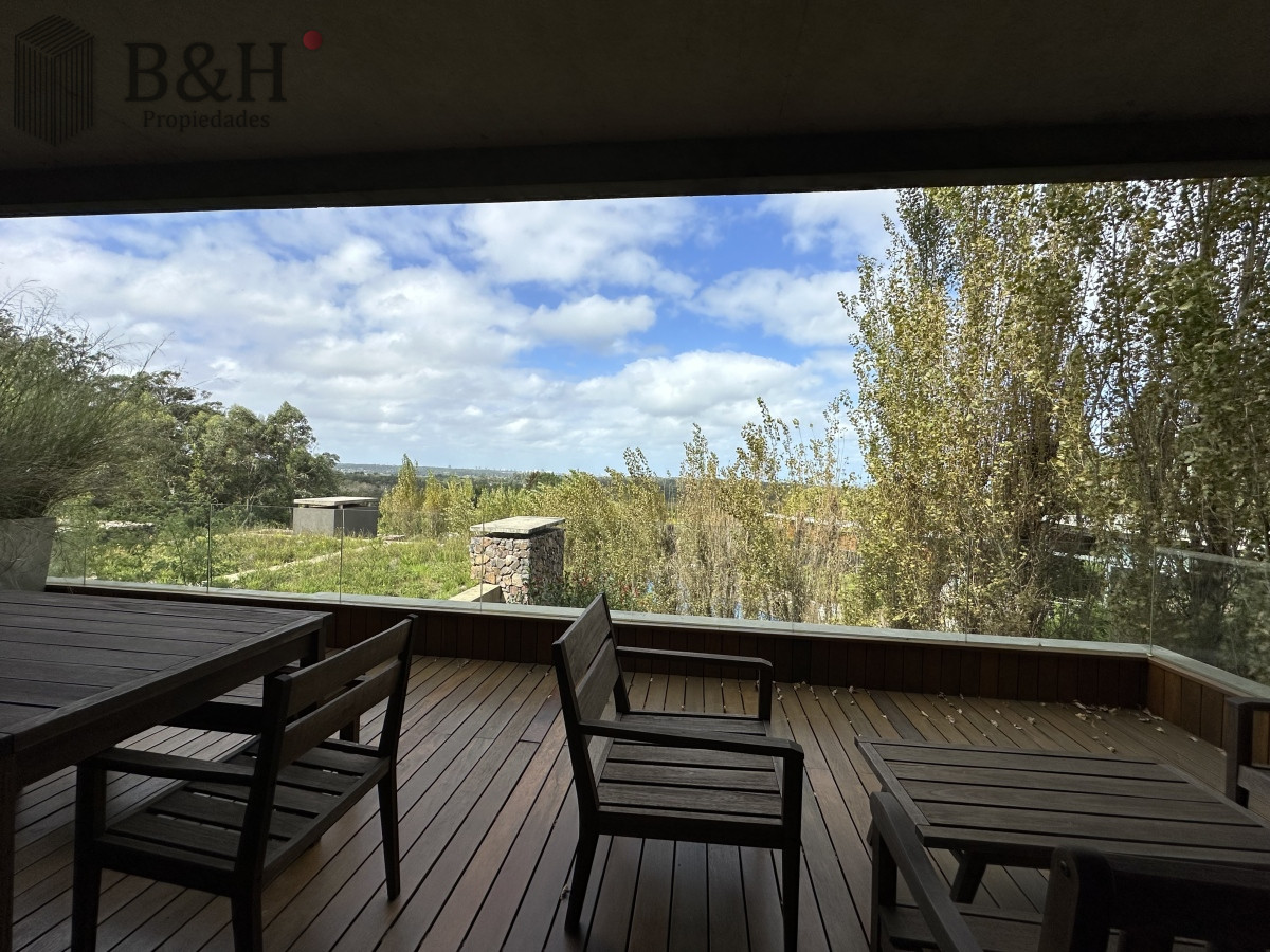 Apartamento ID.7459 - Venta de excelente apartamento en Punta Ballena 