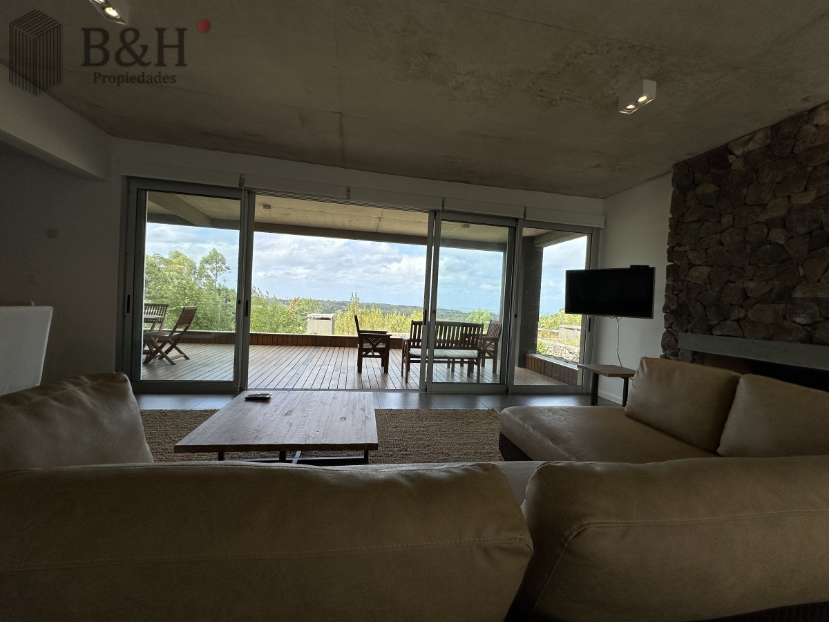 Apartamento ID.7459 - Venta de excelente apartamento en Punta Ballena 