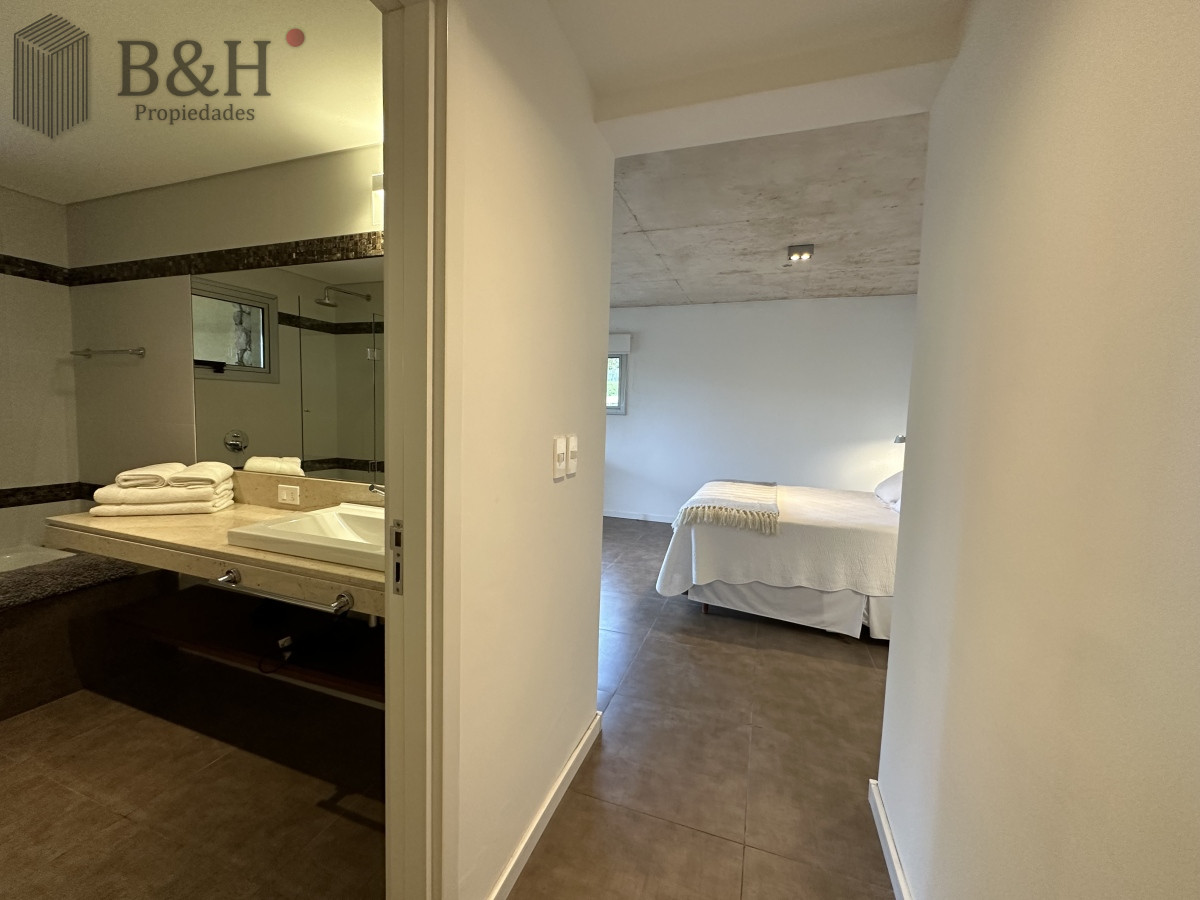 Apartamento ID.7459 - Venta de excelente apartamento en Punta Ballena 