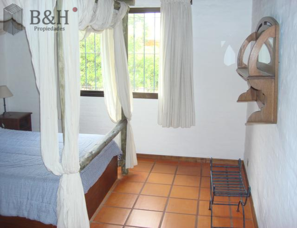 Casa ID.6465 - CASA EN PROPIEDAD HORIZONTAL, EN ZONA DE TIO TOM