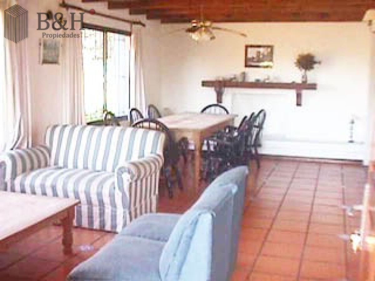 Casa ID.6465 - CASA EN PROPIEDAD HORIZONTAL, EN ZONA DE TIO TOM