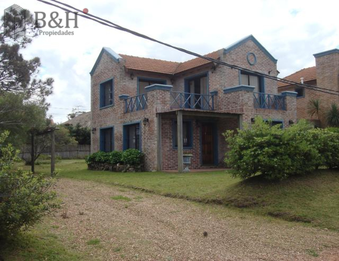 Casa ID.6465 - CASA EN PROPIEDAD HORIZONTAL, EN ZONA DE TIO TOM