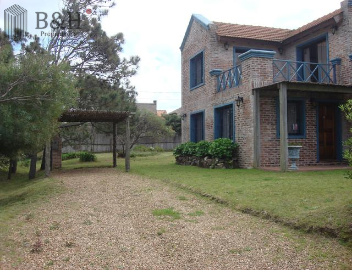 Casa ID.6465 - CASA EN PROPIEDAD HORIZONTAL, EN ZONA DE TIO TOM