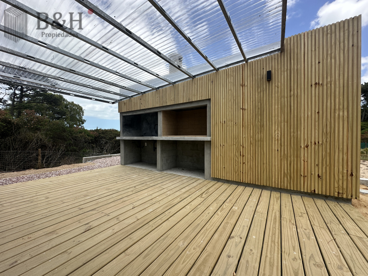 Casa ID.6466 - Venta casa a estrenar en barrio Club del lago Punta Ballena 