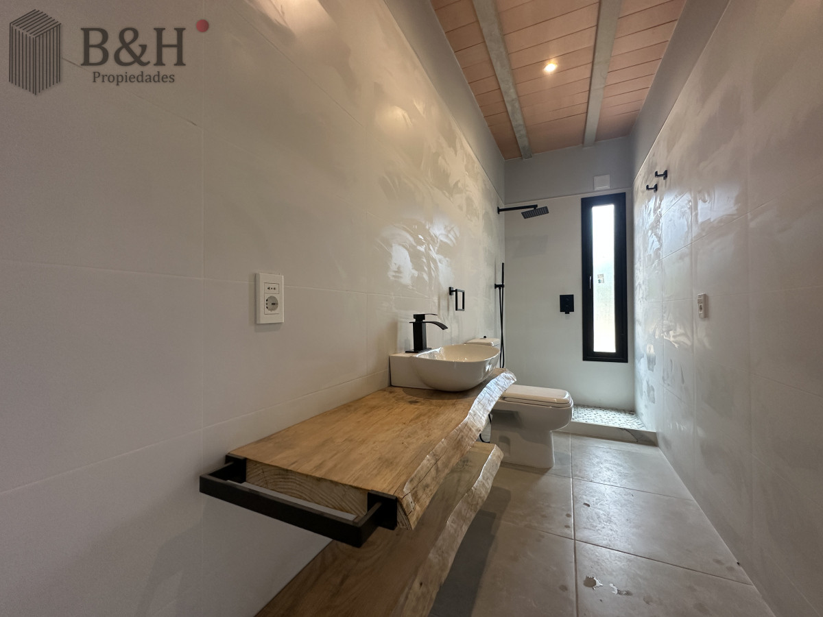 Casa ID.6466 - Venta casa a estrenar en barrio Club del lago Punta Ballena 
