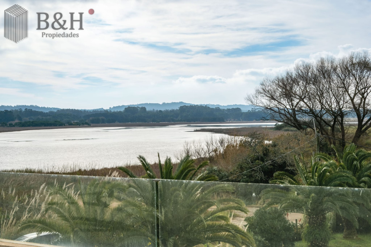 Casa ID.7204 - Venta casa en Laguna del Diario 