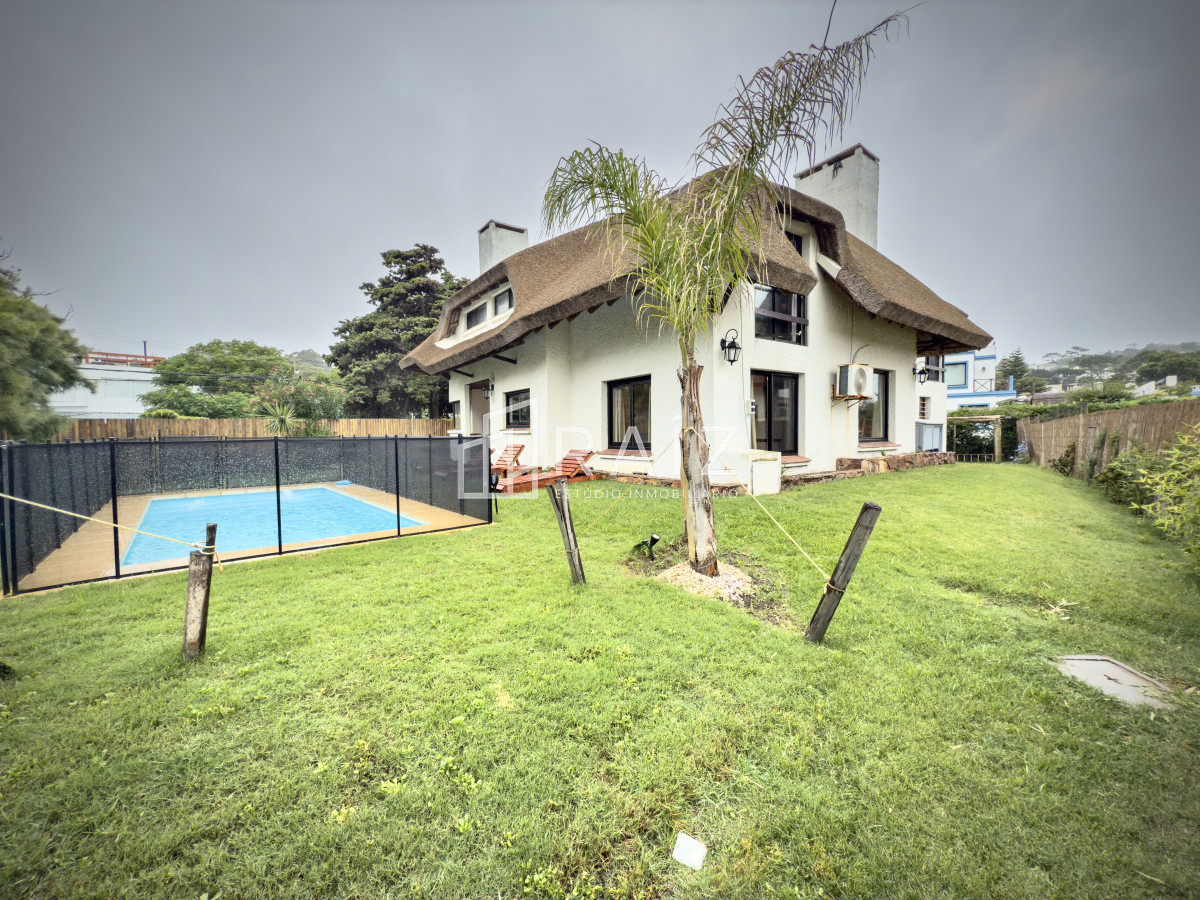 Casa ID.11568 - CASA ALQUILER TEMPORADA 4 DORMITORIOS SOLANAS