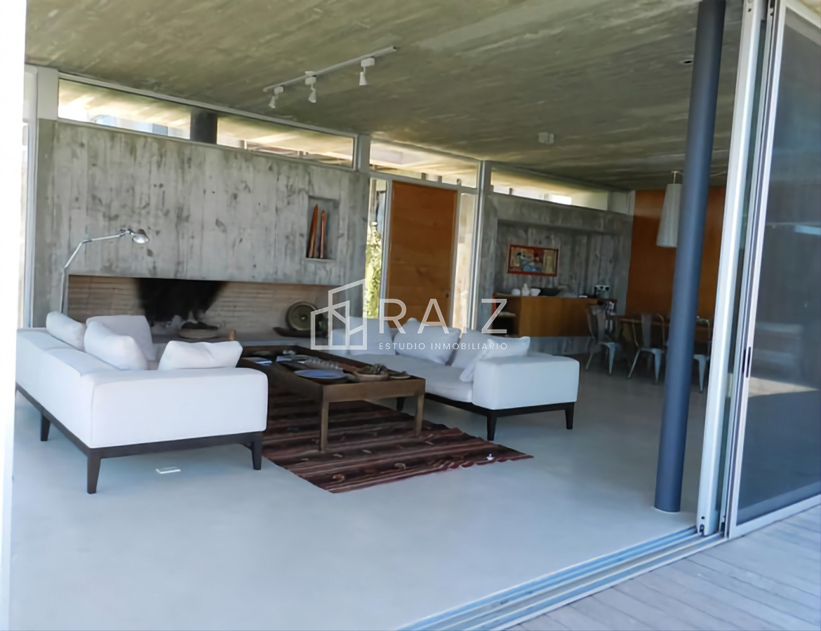 Casa ID.11558 - CASA EN VENTA 4 DORMITORIOS TIO TOM