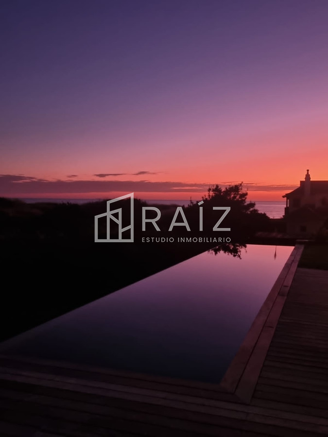 Casa ID.11558 - CASA EN VENTA 4 DORMITORIOS TIO TOM