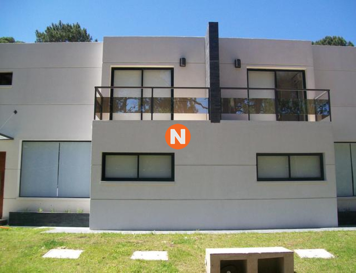 Casa Ref.225307 - Casa de 4 dormitorios dentro del Complejo Solanas.