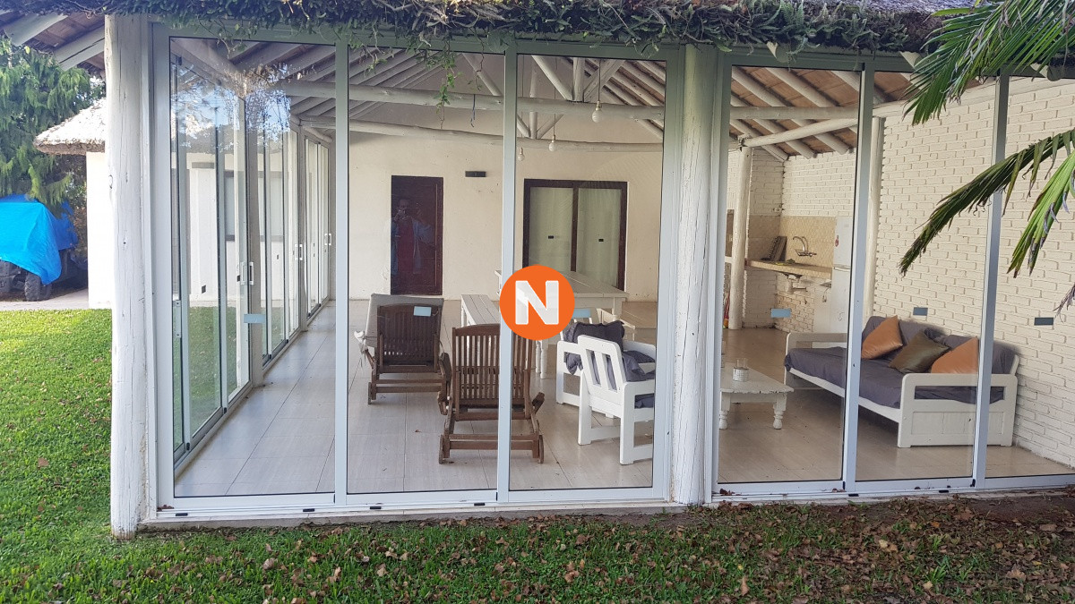 Casa Ref.225395 - Casa en alquiler y venta