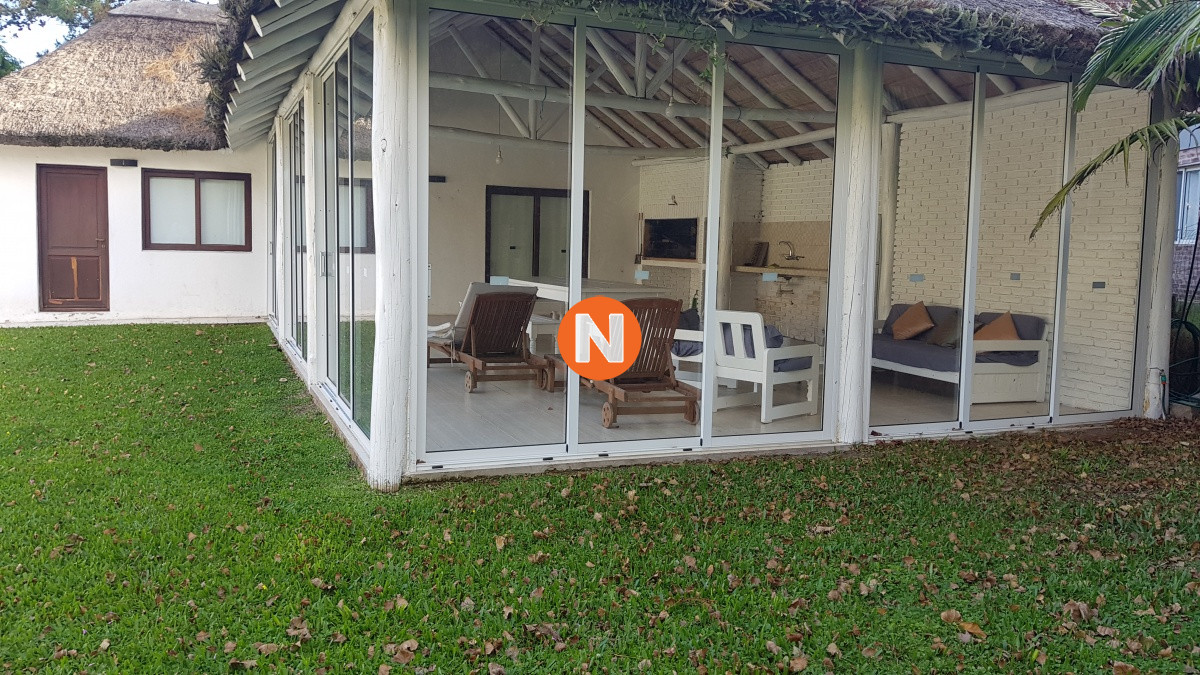Casa Ref.225395 - Casa en alquiler y venta