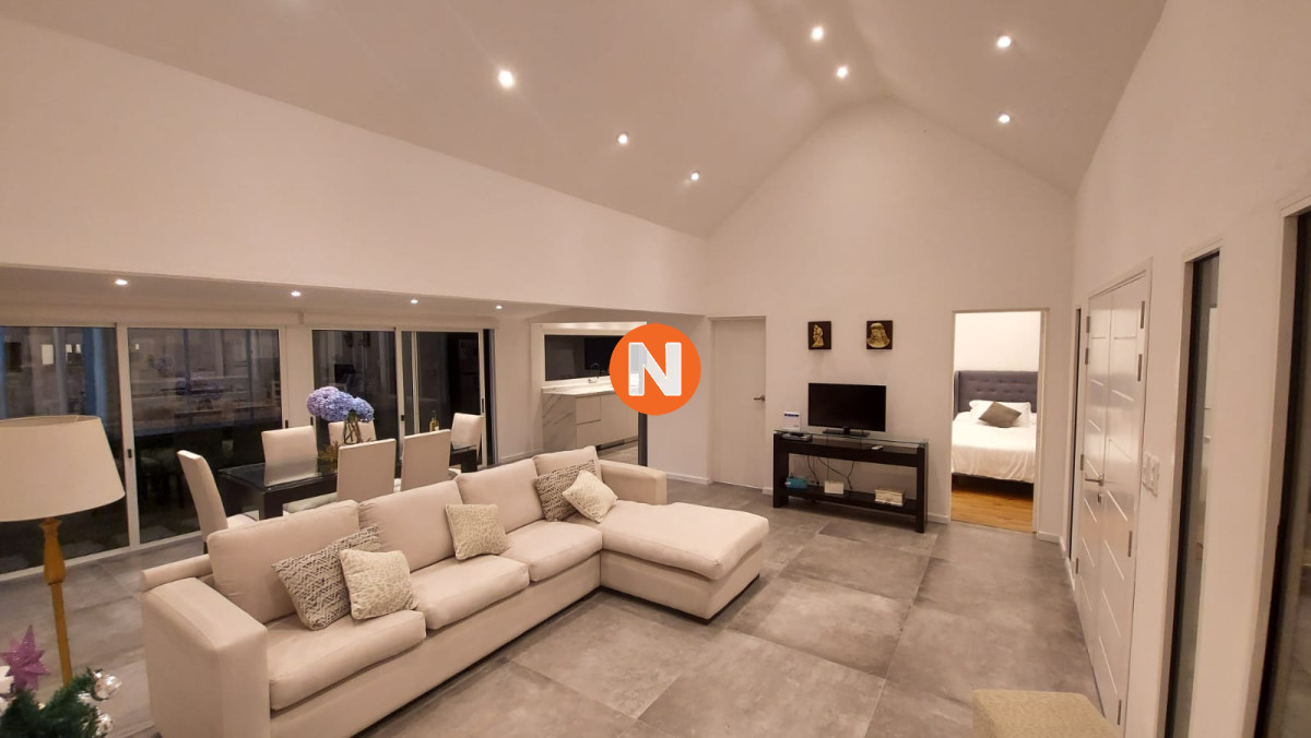 Casa Ref.225395 - Casa en alquiler y venta
