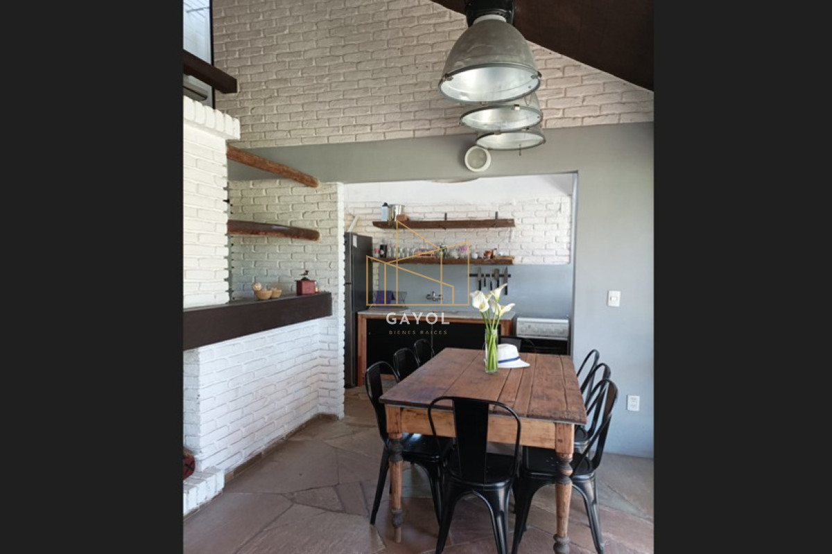 Casa ID.1330 - Venta casa en Club Azul, barrio privado, Punta Ballena 