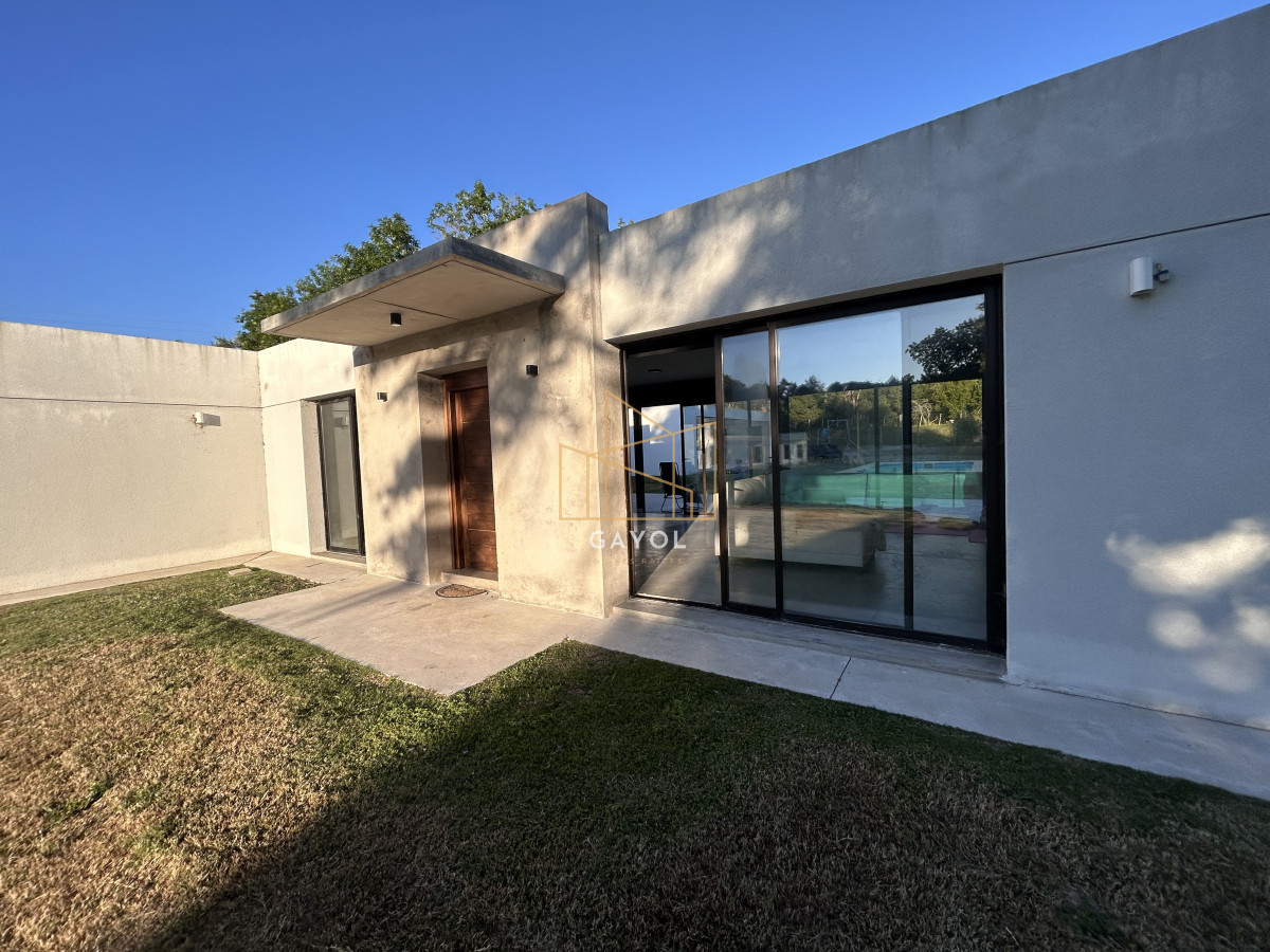 Casa ID.1335 - Verde mora 