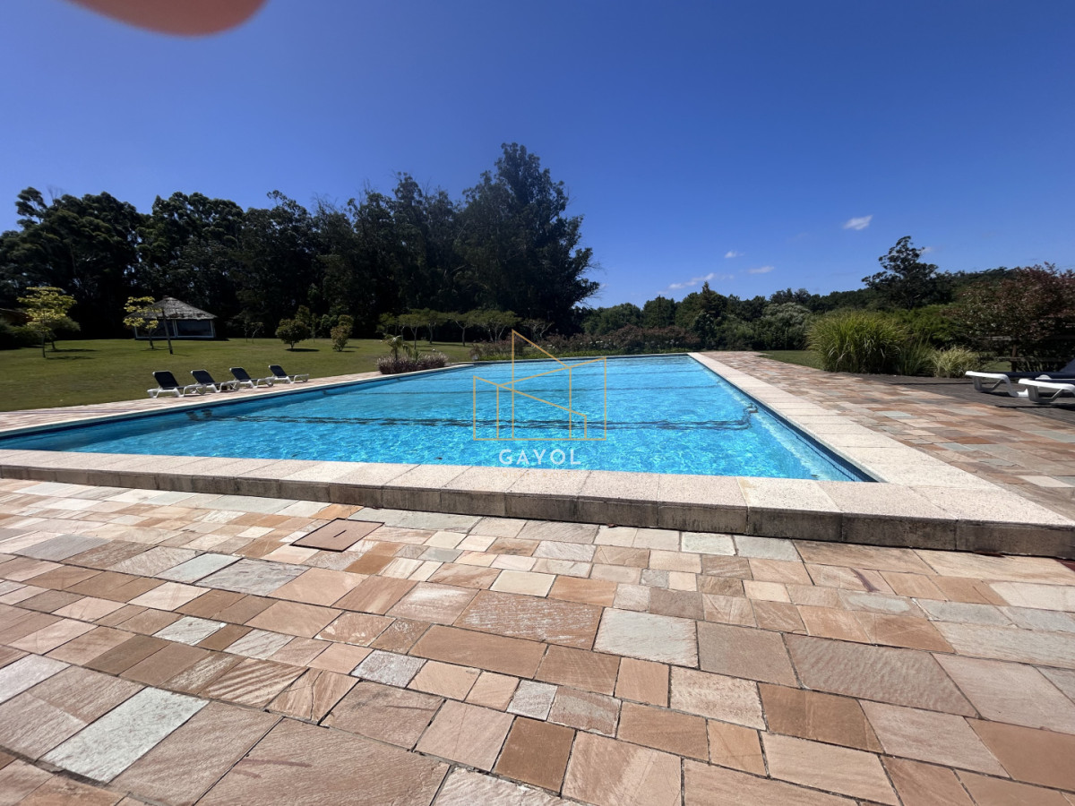 Casa ID.1330 - Venta casa en Club Azul, barrio privado, Punta Ballena 